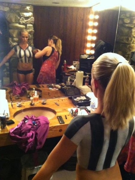 Kendra wilkinson body halloween