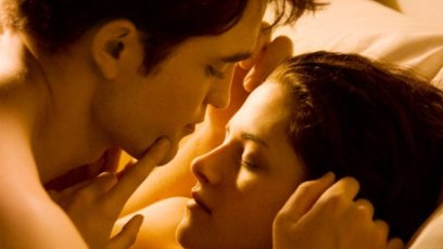 Robert pattinson kristen stewart love scene sex breaking dawn 1