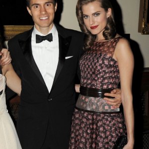 Allison williams engaged girls