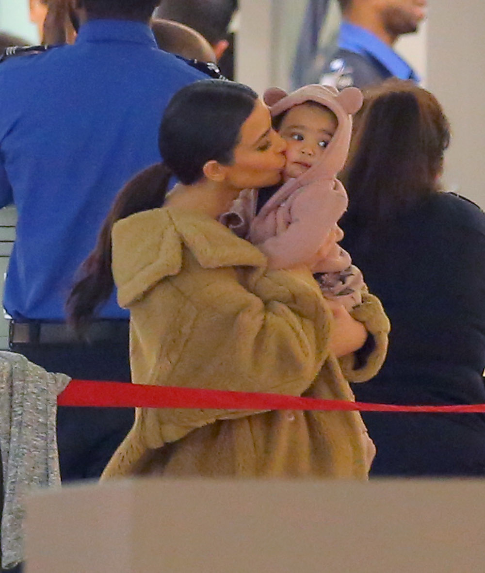 Kim kardashian baby north west 2