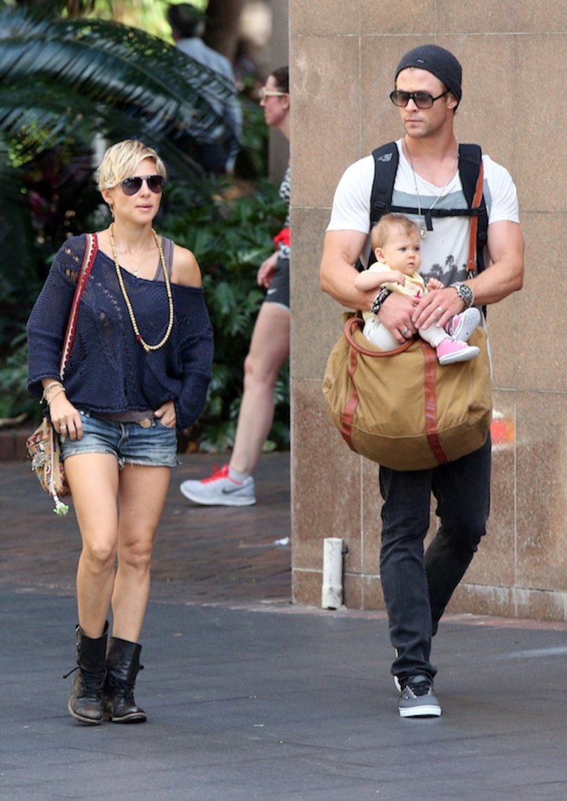 Chris hemsworth twins 5