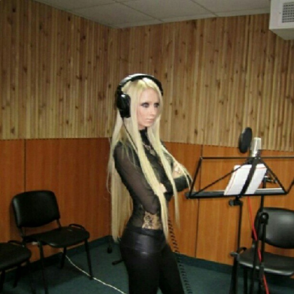 Human barbie valeria lukyanova photo 8