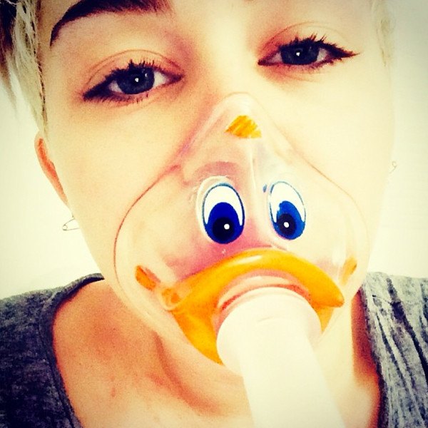 Miley cyrus hospitalized hospital cancels tour