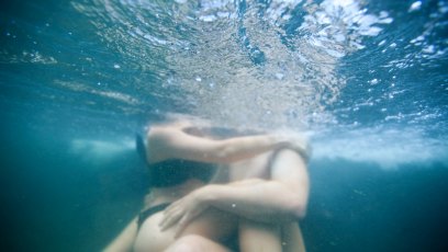 Couple sex ocean