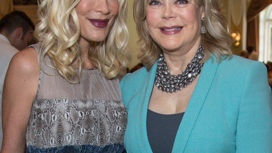 Tori spelling relationship mom candy at odds