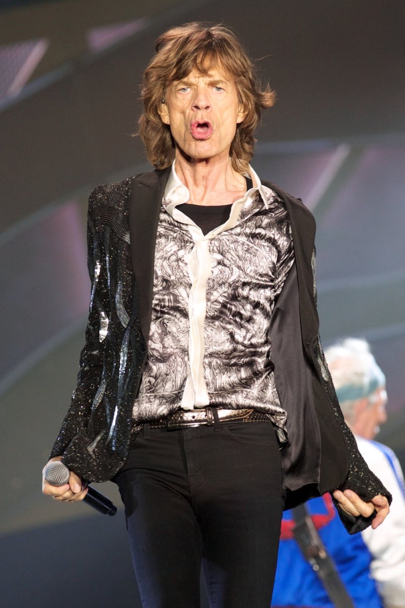 Mick jagger performing in oslo
