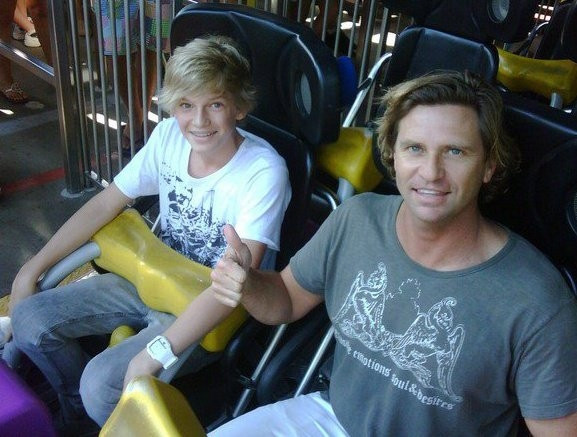 Cody simpson hot parents