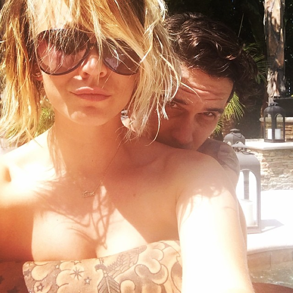 Kaley cuoco topless
