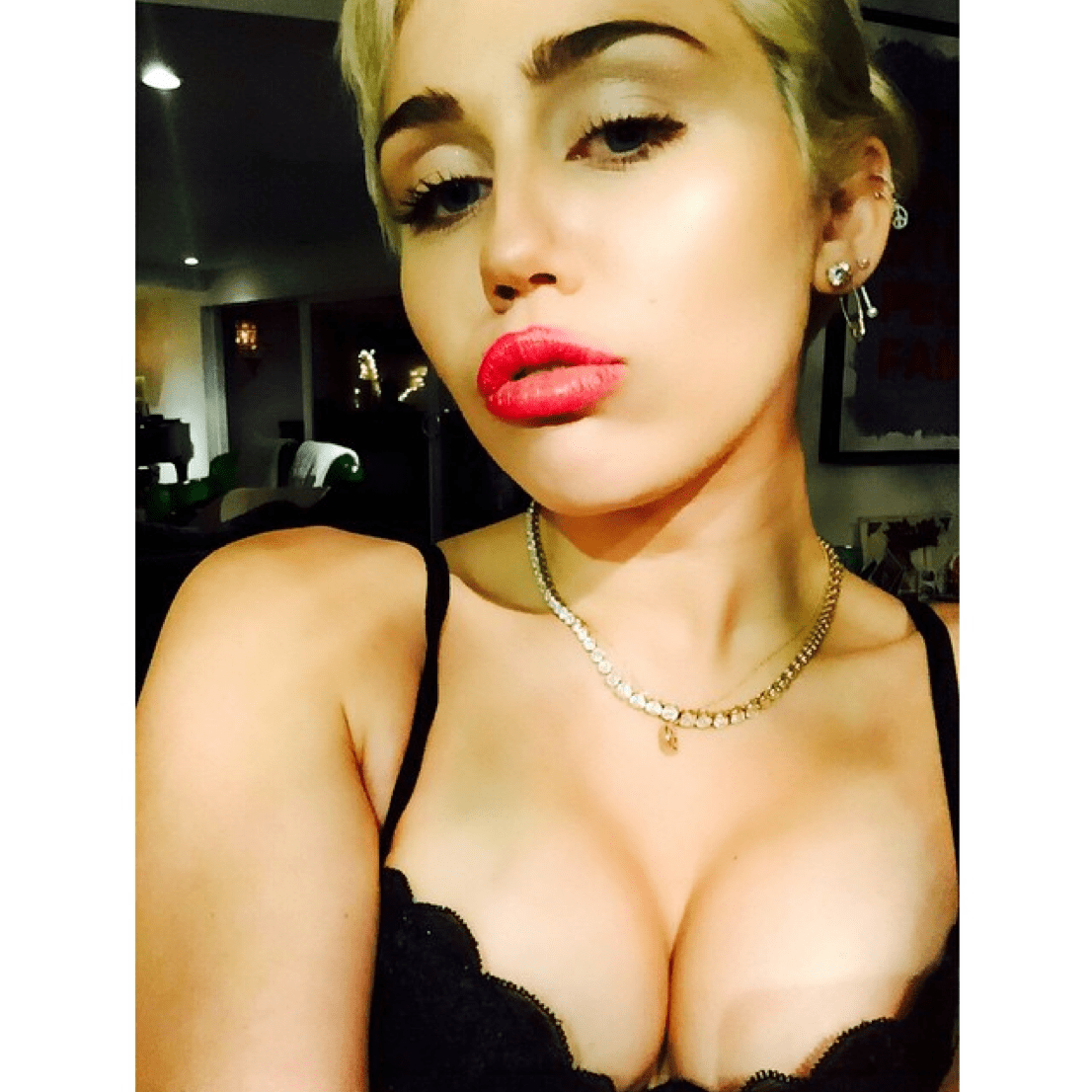 Did Miley Cyrus Get Plastic Surgery? New Instagram Photo