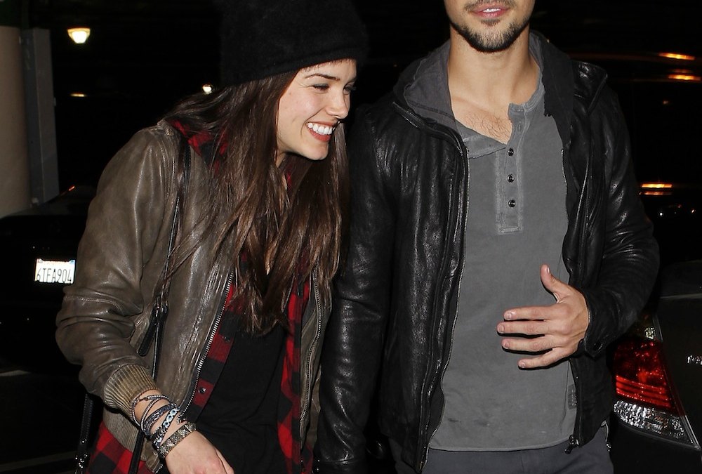 Taylor lautner girlfriend breakup