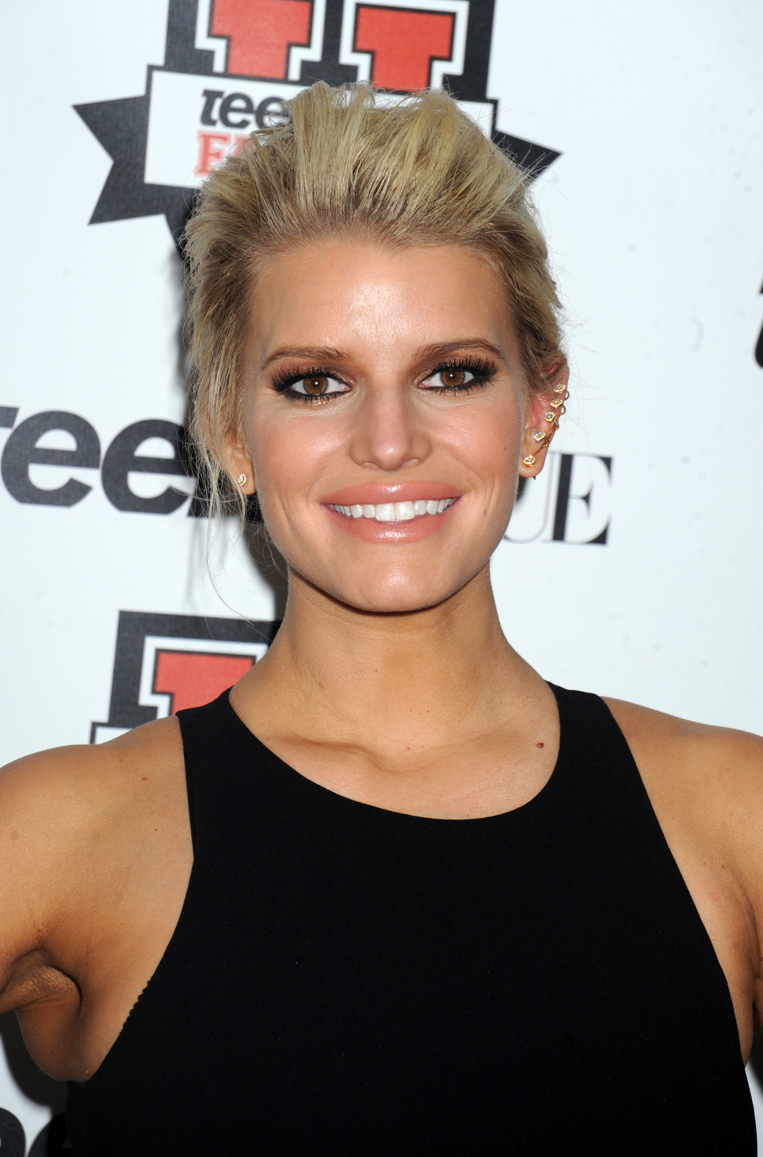 Jessica Simpson Goes Makeup Free — Puts Us All to Shame image