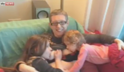 breastfeeding mom breastfeeding mom