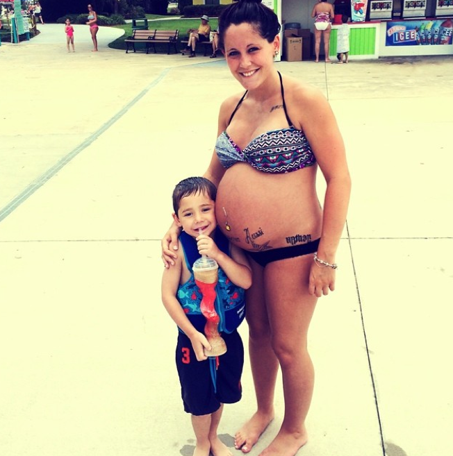 Jenelle evans bikini pregnant baby bump