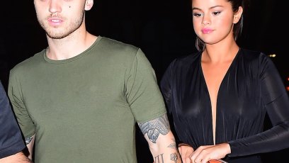 Selena gomez alexander deleon