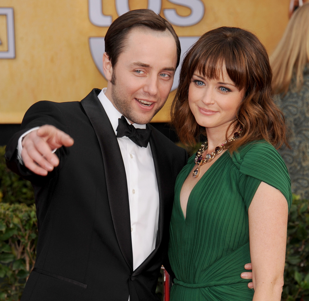 Alexis bledel vincent kartheiser married wedding