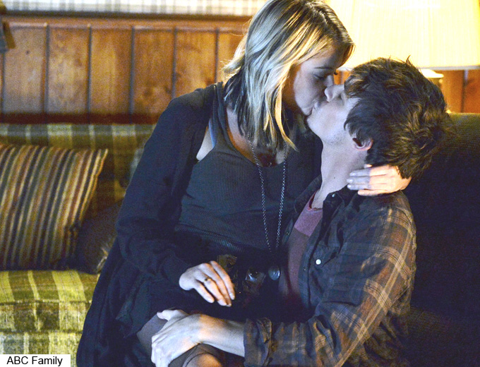 ashley benson and tyler blackburn