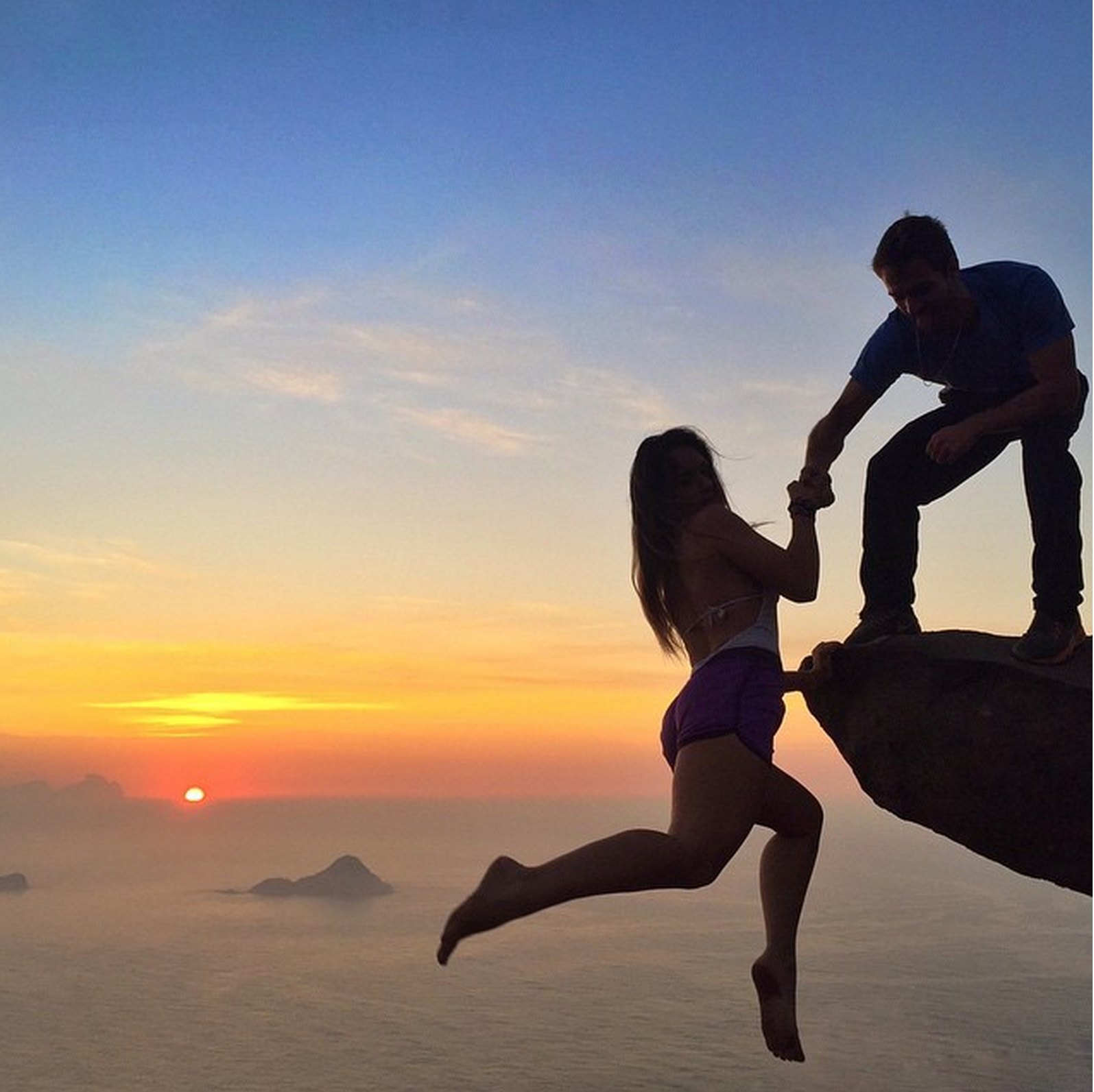 Cliff hangin couple 2