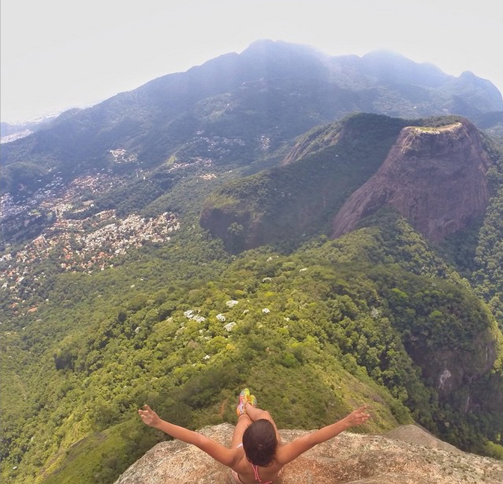 Cliff hangin couple 9