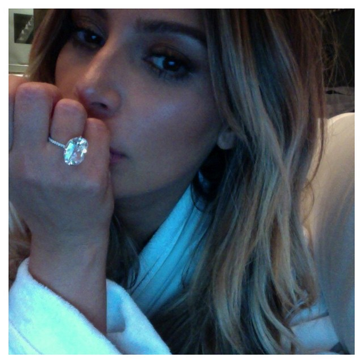 Kaitlyn Bristowes Engagement Ring Get the Details! pic