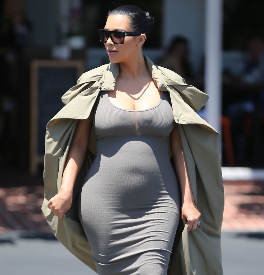 Kim Kardashian Pregnant Naked - Kim Kardashian Wants to Do a Nude Photo Shoot to Prove She's Actually  Pregnant (REPORT) - Life & Style