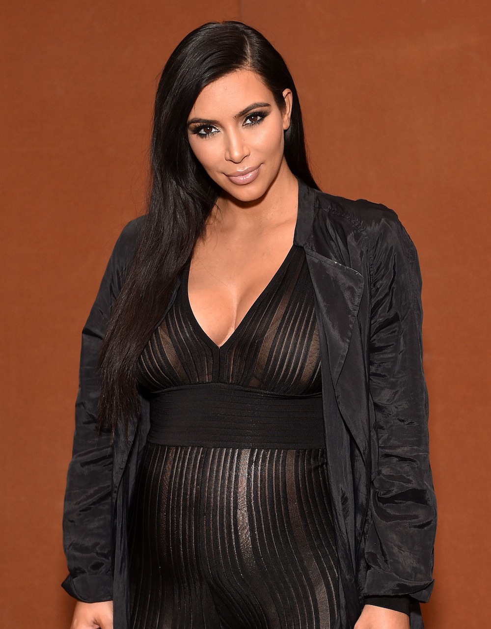 Kim Kardashian Pregnant Naked - Kim Kardashian Wants to Do a Nude Photo Shoot to Prove She's ...