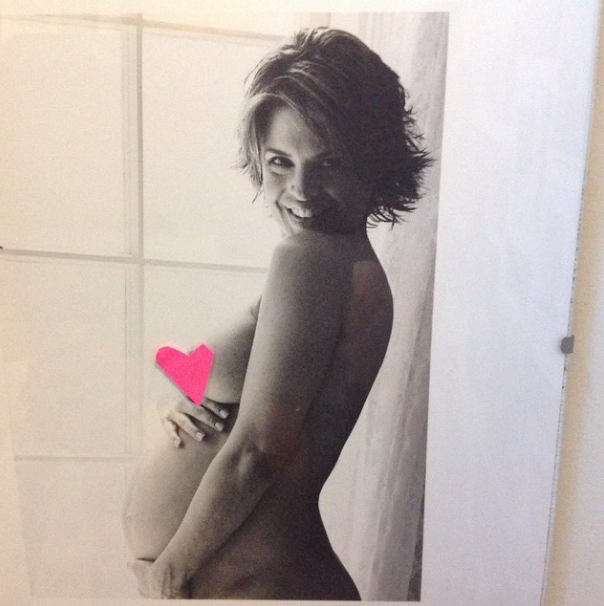 Lisa rinna bare baby bump