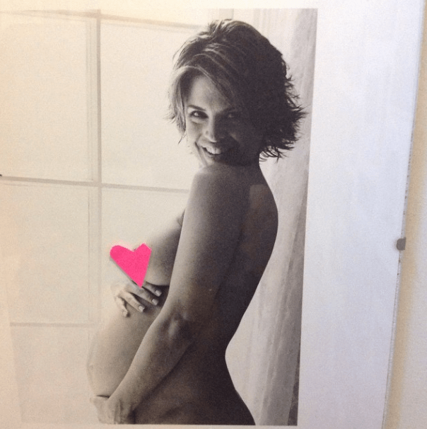Lisa rinna bare baby bump