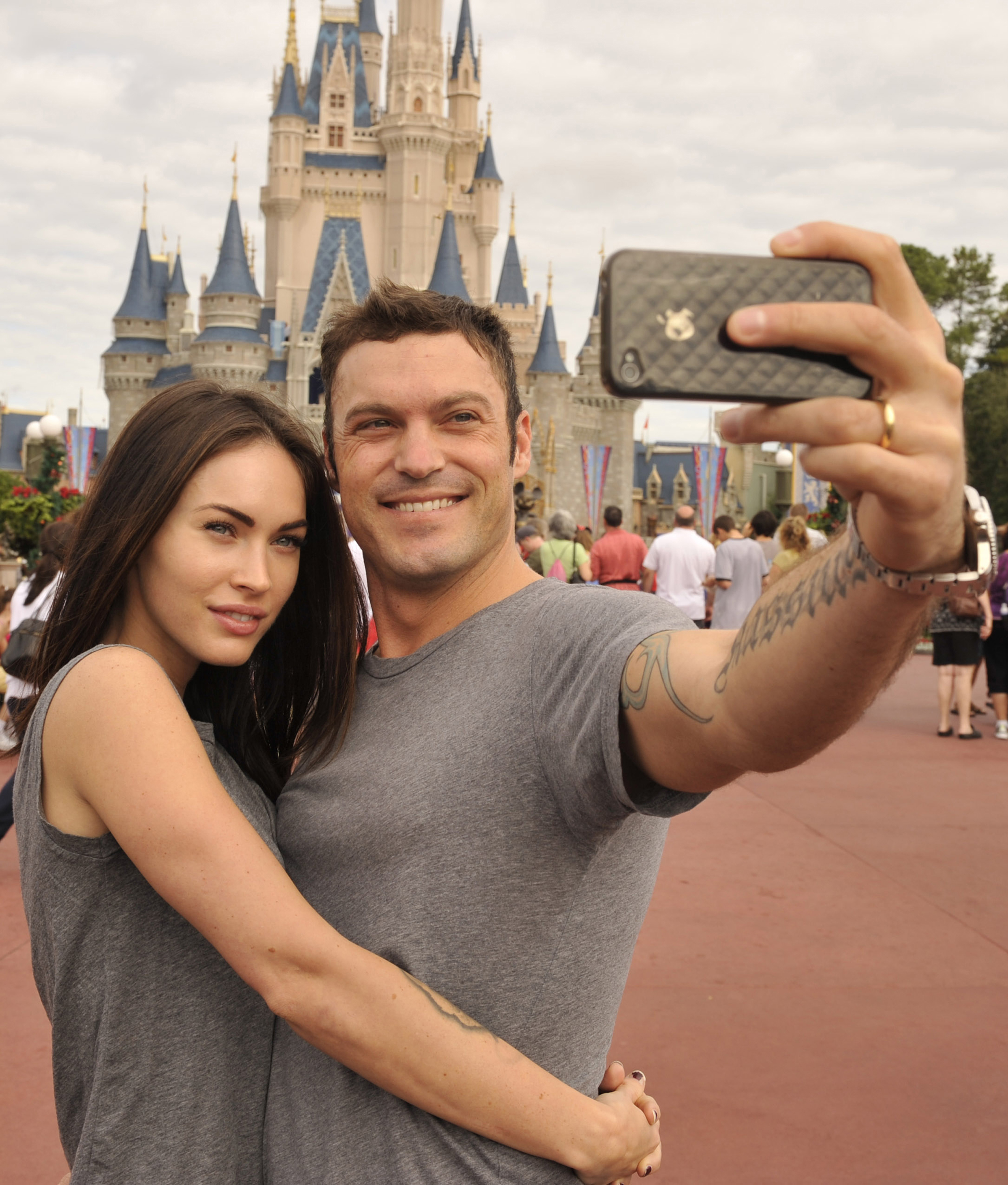 Megan Fox Covers Up Brian Austin Green Tattoo With New Ink Pic
