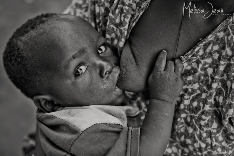 Melissa jean photography breastfeeding photo 12