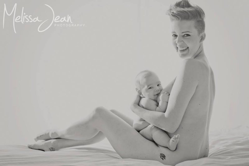 Melissa jean photography breastfeeding photo 9