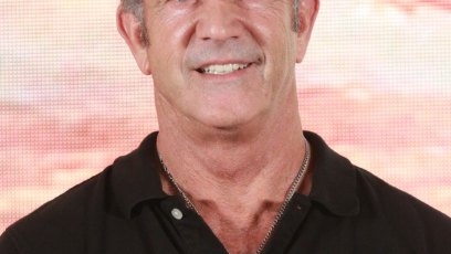 Mel gibson girlfriend child