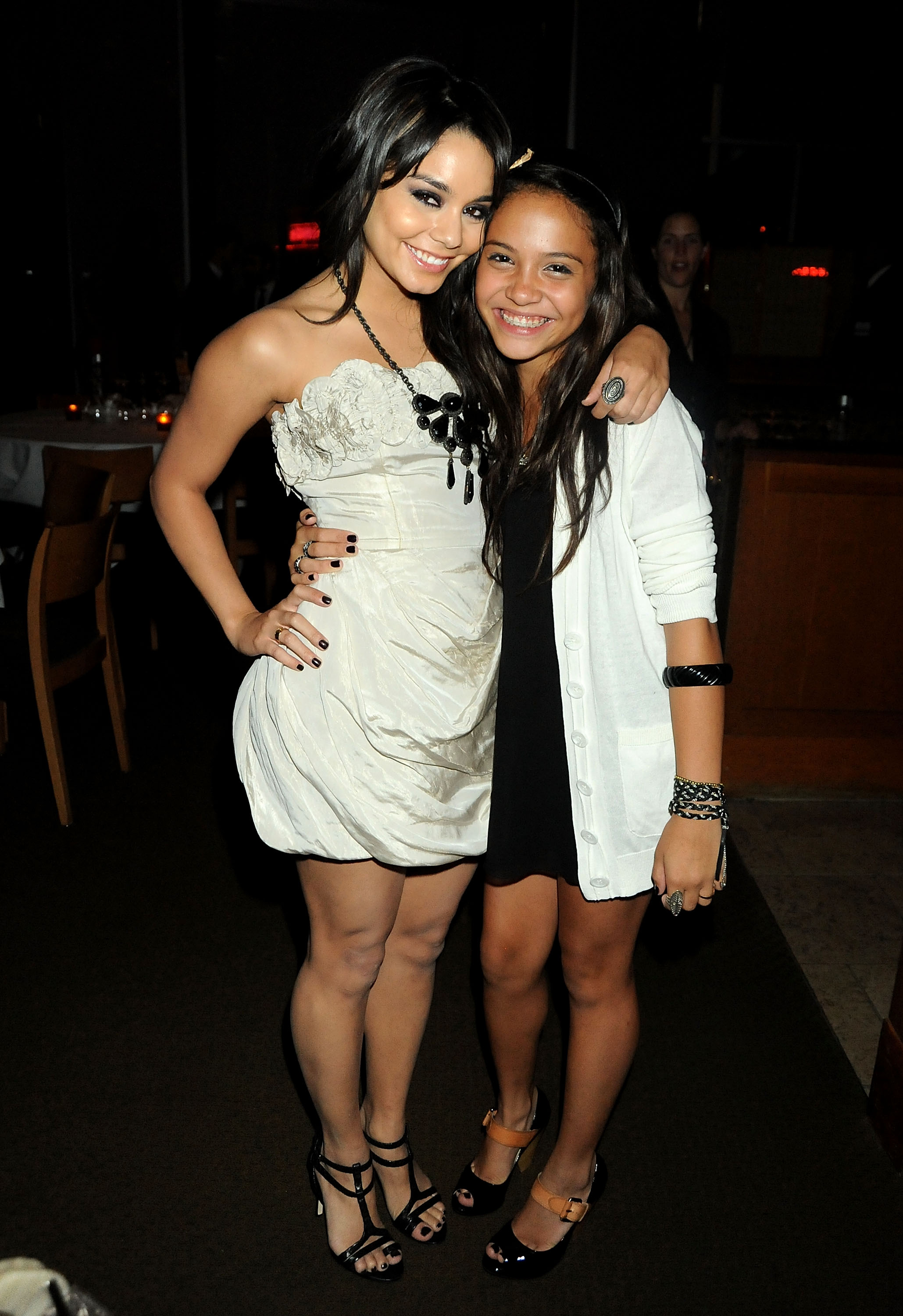 Vanessa hudgens sister