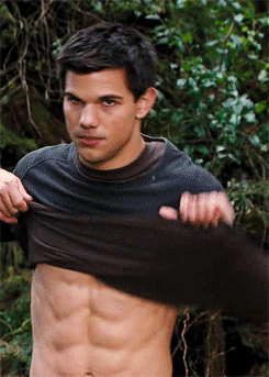 Taylor Lautner Porn - Happy Birthday Taylor Lautner! See His Sexiest Shirtless Moments in the  'Twilight' Movies - Life & Style