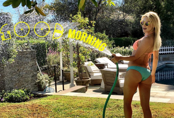 Kate hudson bikini body