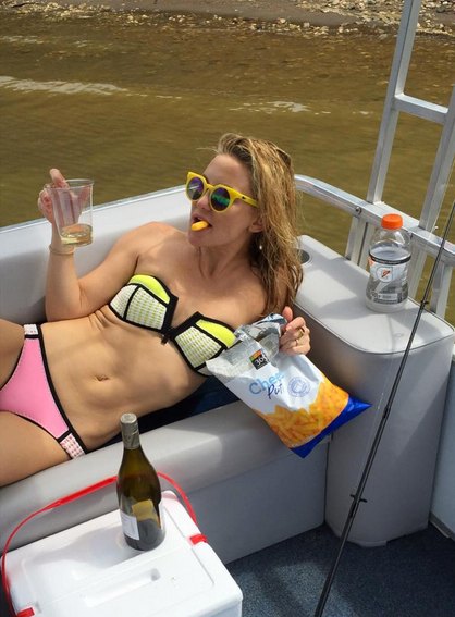 Kate hudson bikini