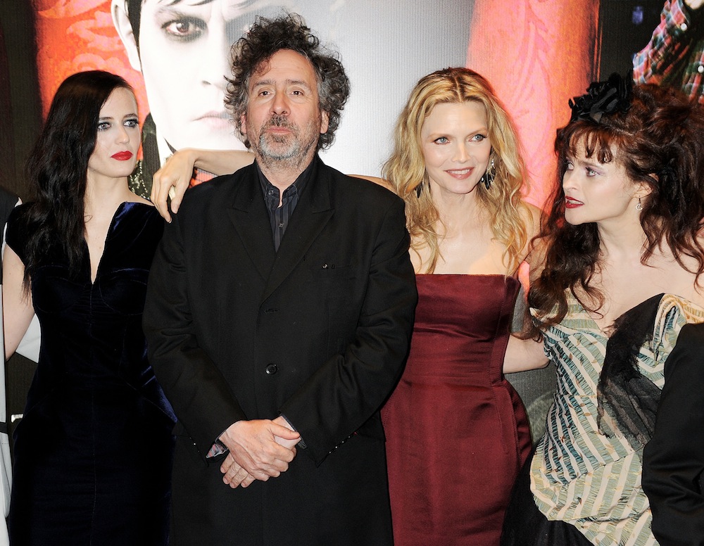 Nominering hule sikkerhed Is Director Tim Burton, 57, Dating 35-Year-Old Eva Green?! - Life & Style