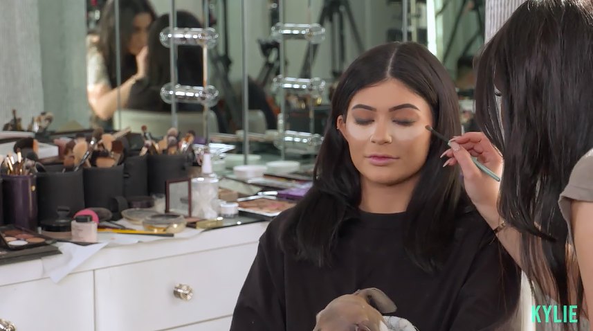 Kylie jenner makeup tutorial 3
