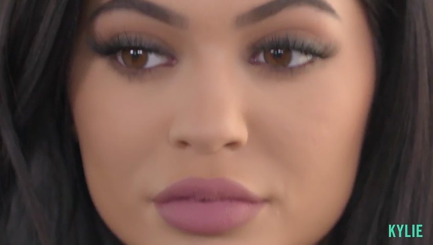 Kylie jenner makeup tutorial 8