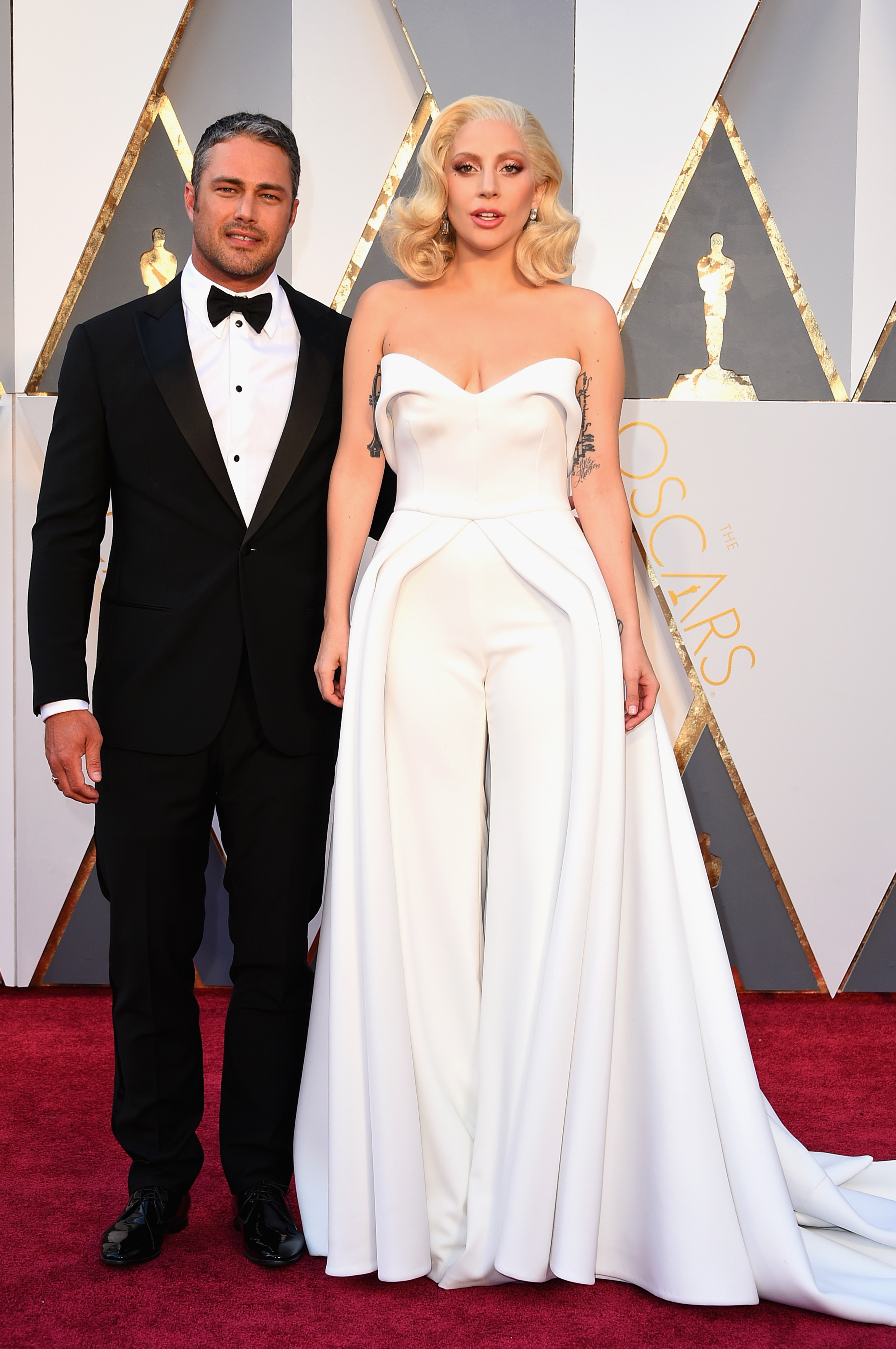 Lady gaga taylor kinney oscars