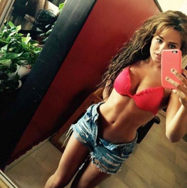 Rosie mac instagram 4