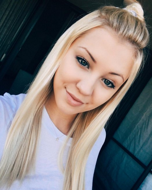 Ava sambora 1