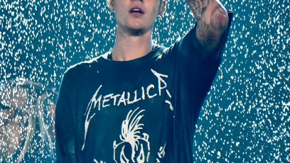 Justin bieber tour fans