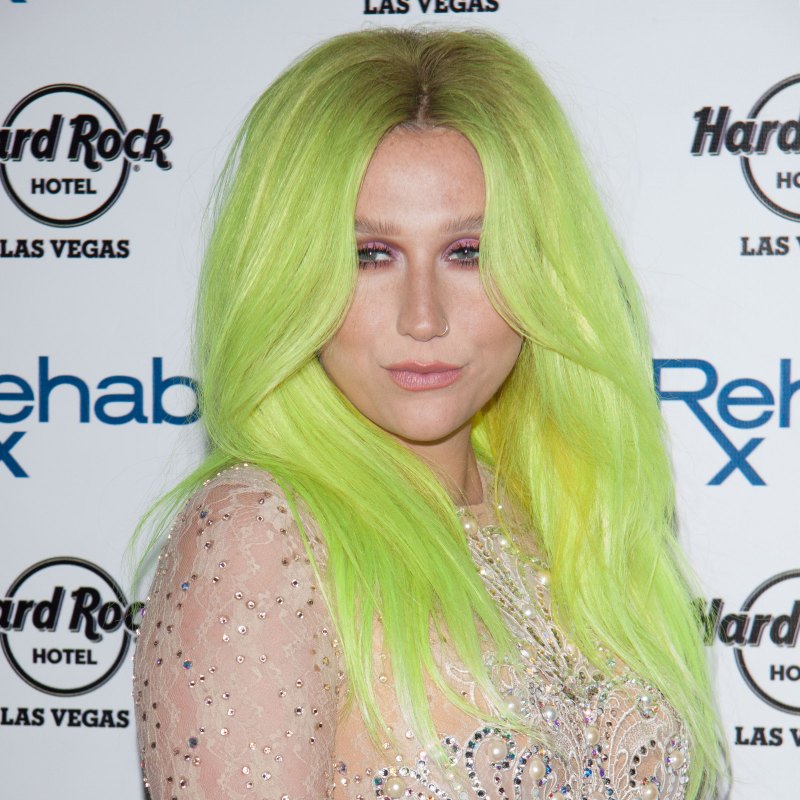 Kesha green hair