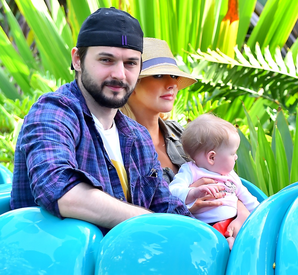 christina aguilera matt rutler splash