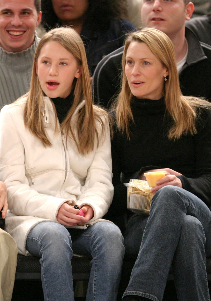 Robin wright dylan penn daughter