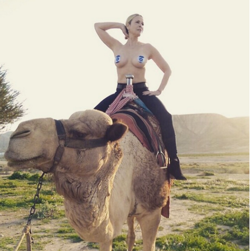 Chelsea handler naked 3