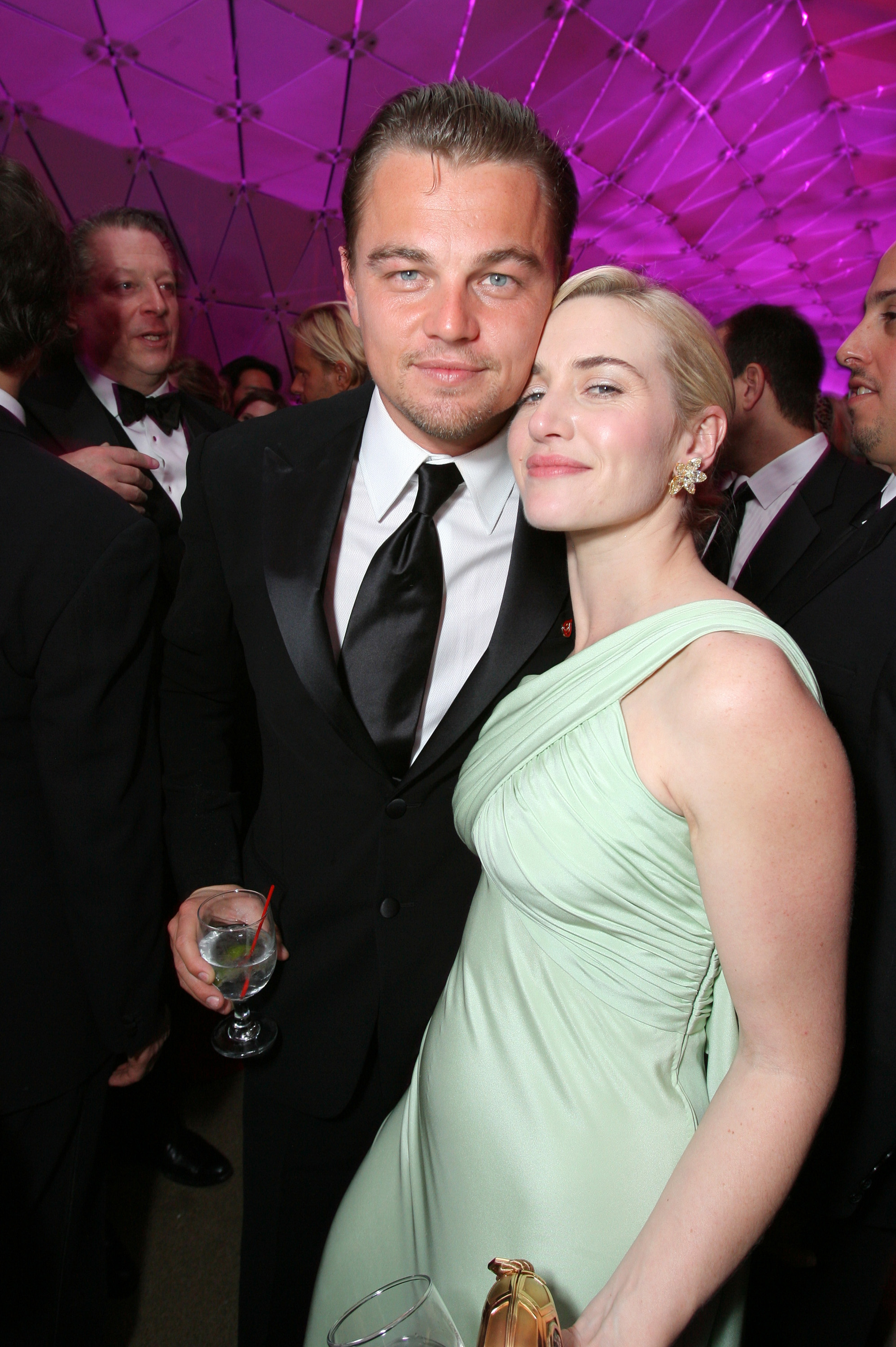 Kate winslet leonardo dicaprio 2007 vanity fair oscar party