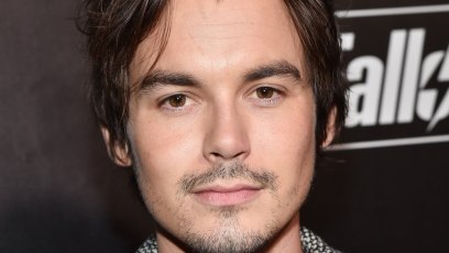 Tyler blackburn butt pretty little liars