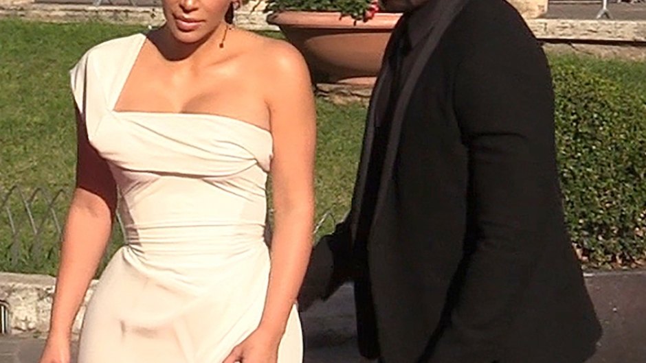 Kim kardashian spanx red carpet
