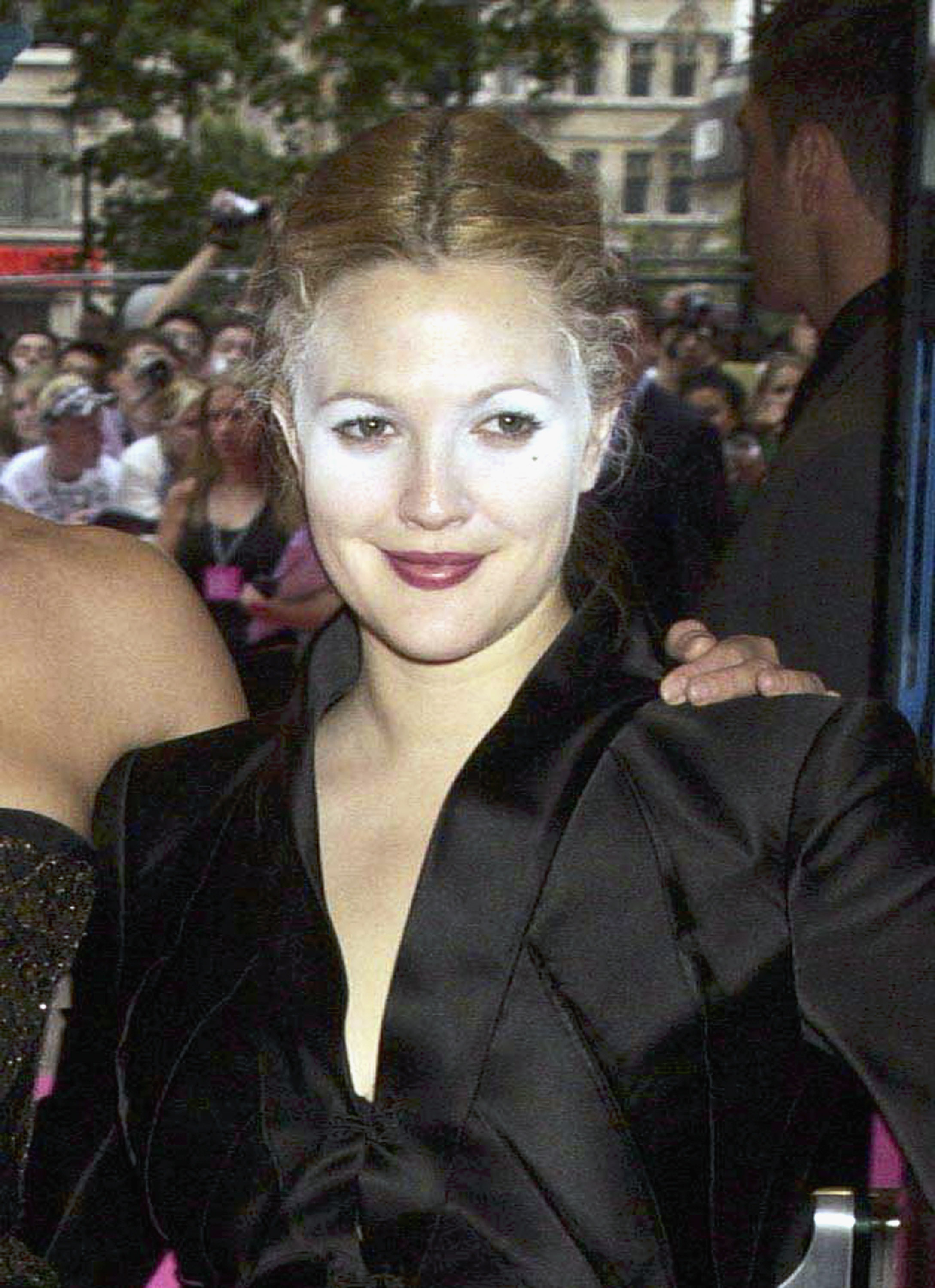 Drew barrymore makeup fail